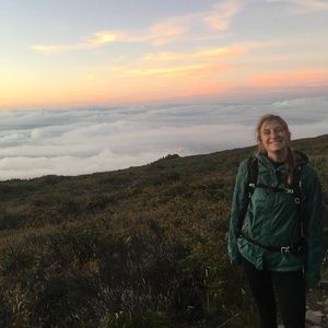 Meet your Posher, Laurence